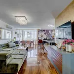 Spacious Lux *