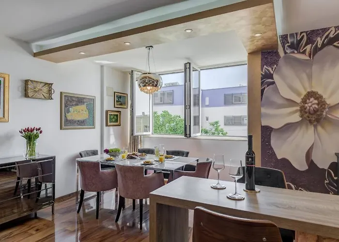 Spacious Lux * Split